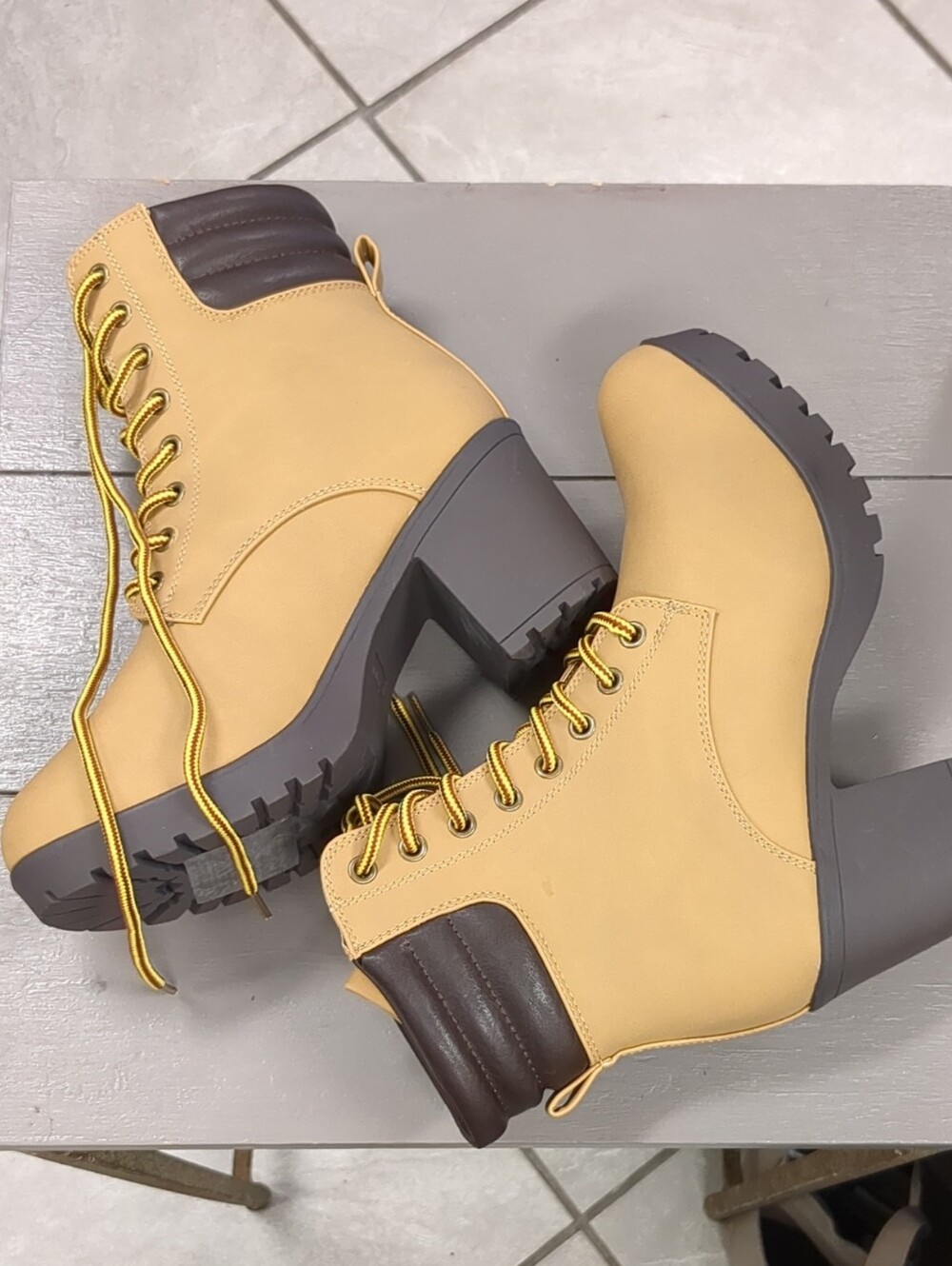 Forever 21 Yellow Lace-Up Chunky Heel Ankle Boots with Brown Collar